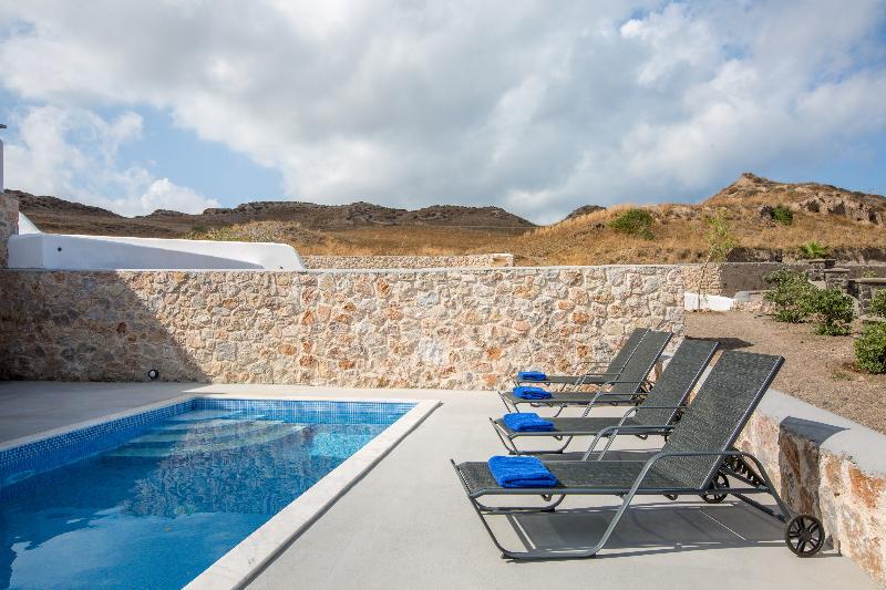 Desiterra Resort Suites & Villas Karterados  Esterno foto