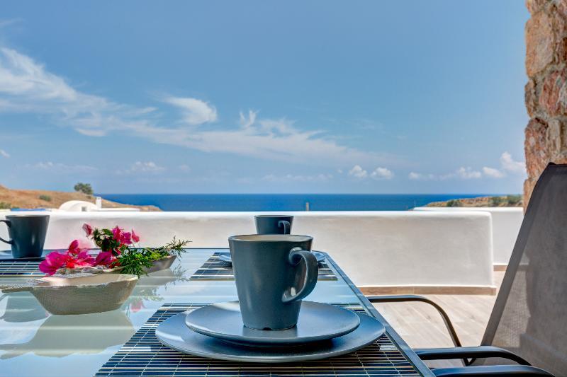 Desiterra Resort Suites & Villas Karterados  Esterno foto