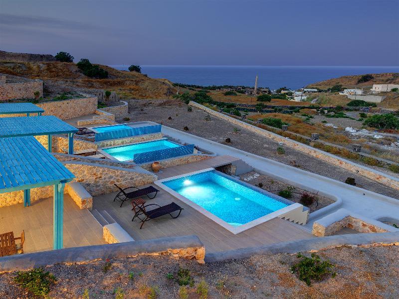 Desiterra Resort Suites & Villas Karterados  Esterno foto