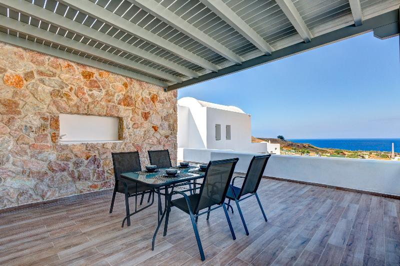 Desiterra Resort Suites & Villas Karterados  Esterno foto